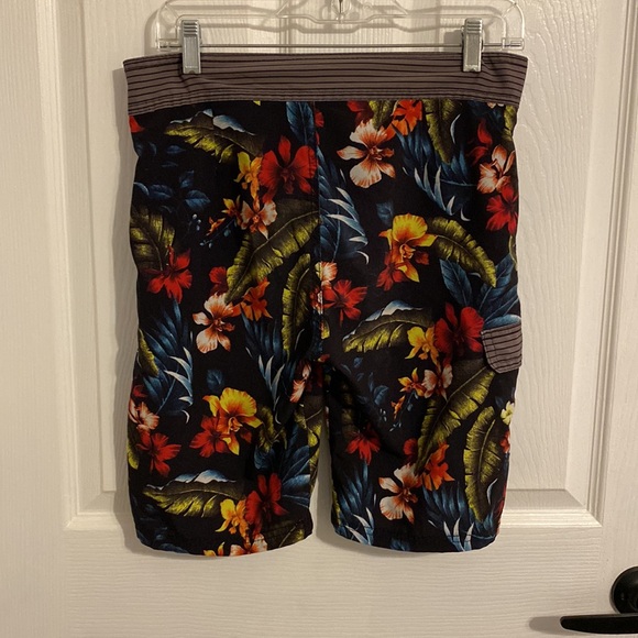 Carbon Men’s Board Shorts, Size 28, EUC, gently worn, no noted defects, stains - Picture 5 of 8